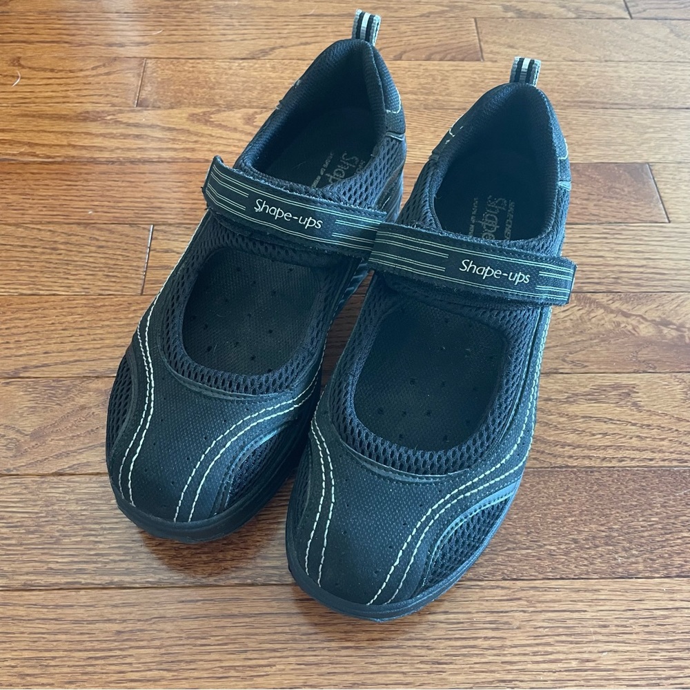 Skechers Mary Jane Shape Ups Black Size 8.5